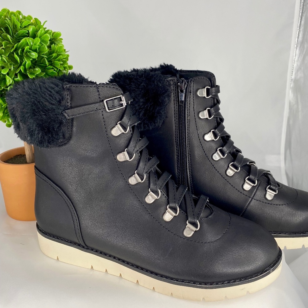 MIA black Combat Bootw/ Faux Fur Trim